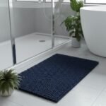 ABSORBENT BATHROOM RUG
