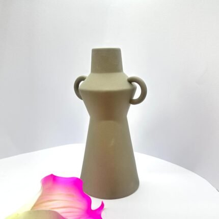 CONCRETE VASE