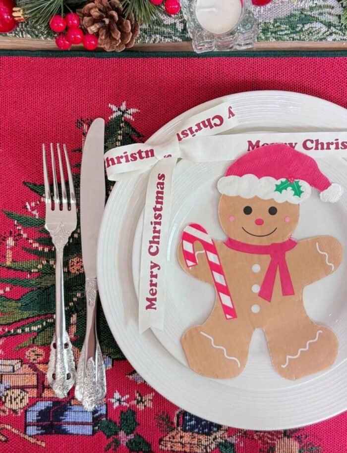 CHRISTMAS NAPKINS SET OF 20 - Image 3