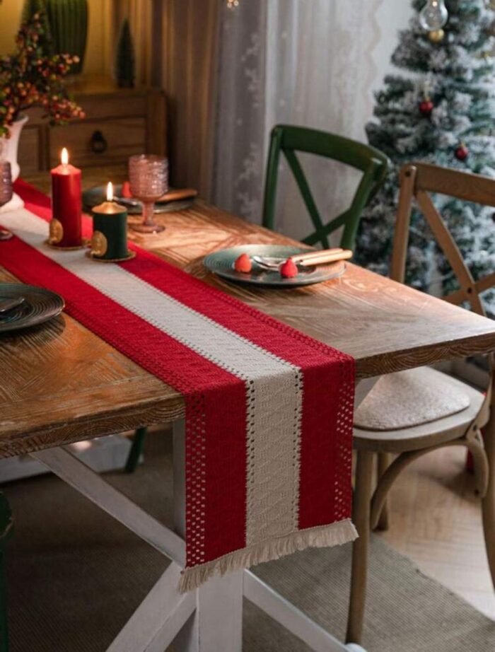 CHRISTMAS CROCHET TABLE RUNNER - Image 3