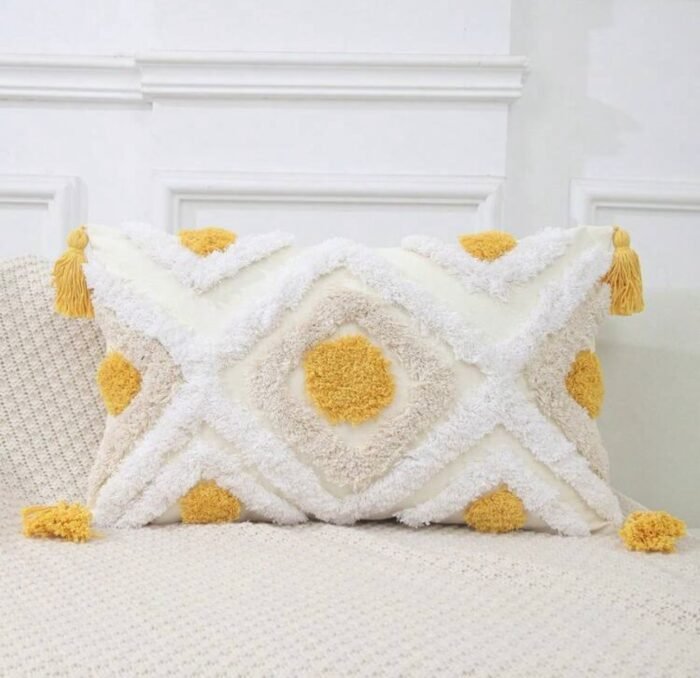 SET OF TWO EMBROIDERED CUSHION COVER - Image 3