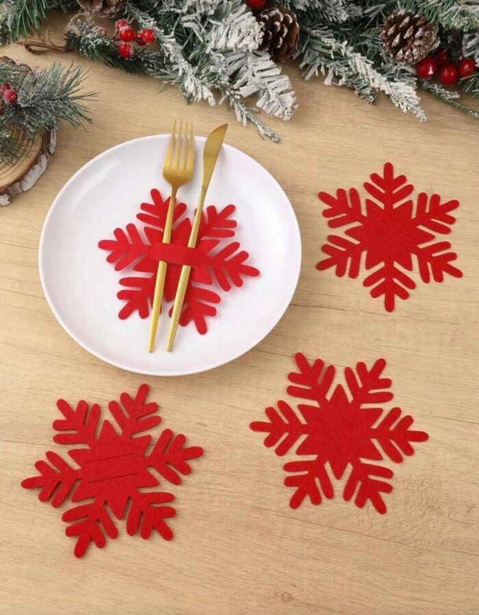 CHRISTMAS SNOWFLAKE CUTLERY COVER - Image 3