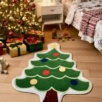 CHRISTMAS TREE SHAPED RUG WITH DECORATIONS 80 cm