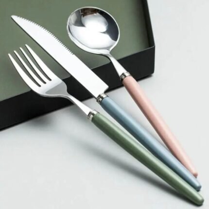 COLORFUL CUTLERY SET OF SIX