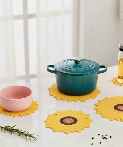 DAISY HEAT RESISTANT COASTER 19.5 CM