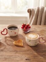CERAMIC HEART HANDLE MUG 300 ML