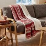 SNOW FLAKES FLEECED CHRISTMAS BLANKET 152 cm x 127 cm - Image 2